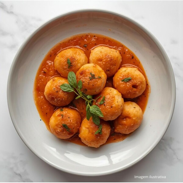 GNOCCHI DE MANDIOQUINHA RECHEADO COM MUSSARELA
